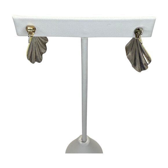 Vintage Silver-Tone Metal Yellow Shell Drop Dangle Post Earrings Women's Jewelry - Picture 4 of 6